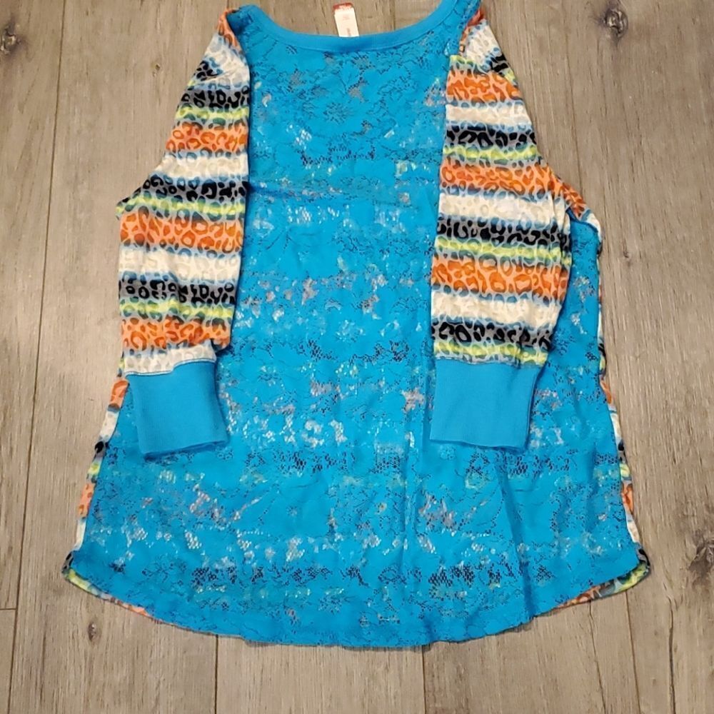 Plus Size Womens Top  - Picture 3 of 3